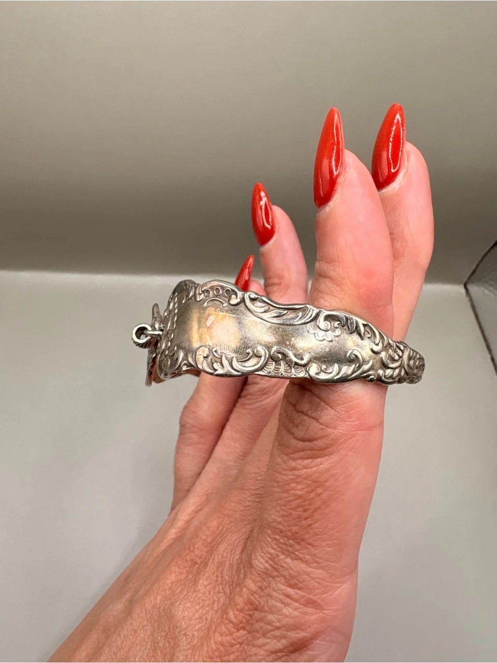 Silver-Tone Spoon Style Bracelet 8” Ornate Scrollwork Magnetic Clasp